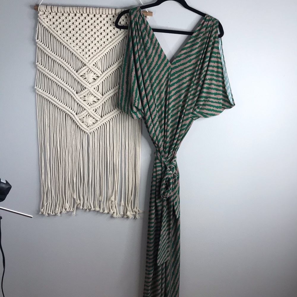 T Bags Los Angeles Belted Maxi Dress Large